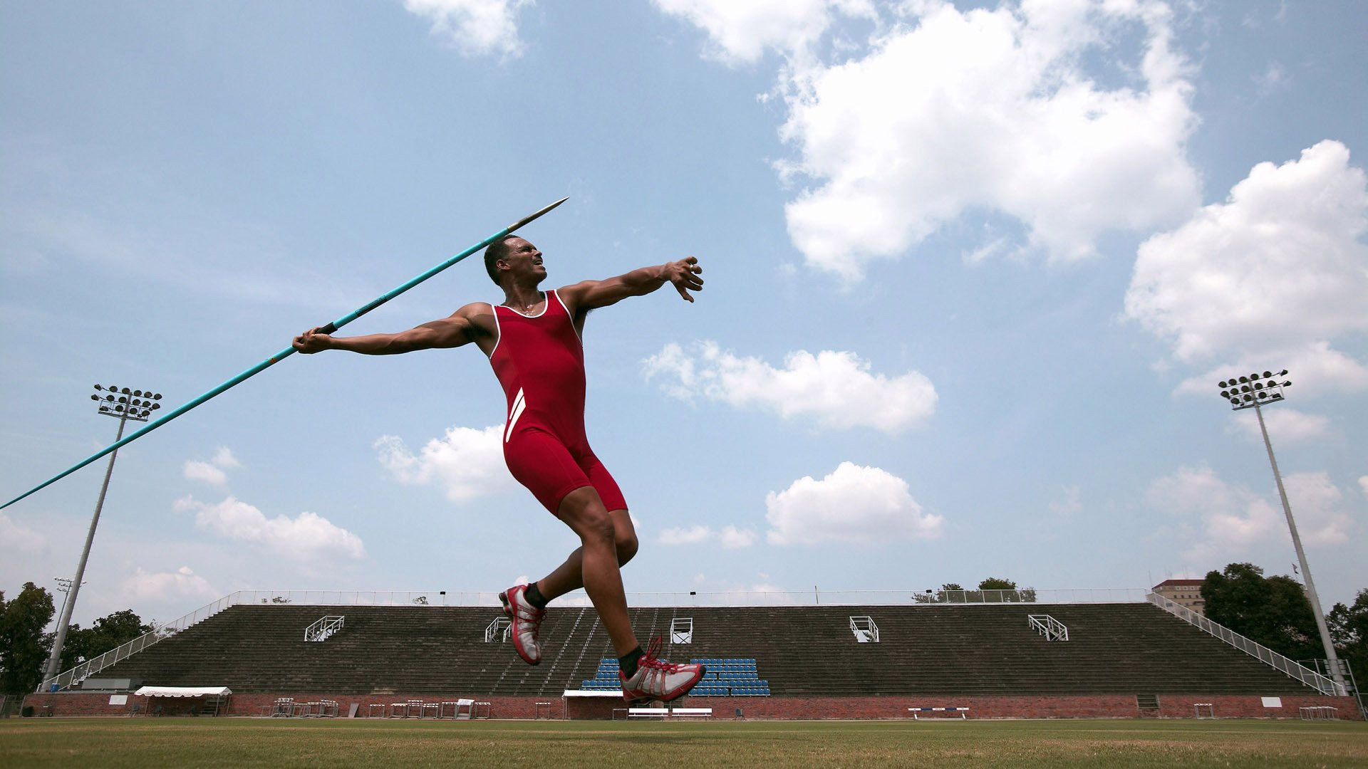 悬崖边的王者与新翼，科维托娃与老鹰的世代交棒，悬崖边的王者与新翼，科维托娃与老鹰的世代交棒